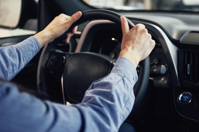 Az autonóm irányítás jövője, avagy hogyan alakítja át a kormánymű a vezetési élményt?